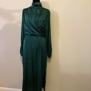 Alexia Admor green satiny dress turtleneck ruched front